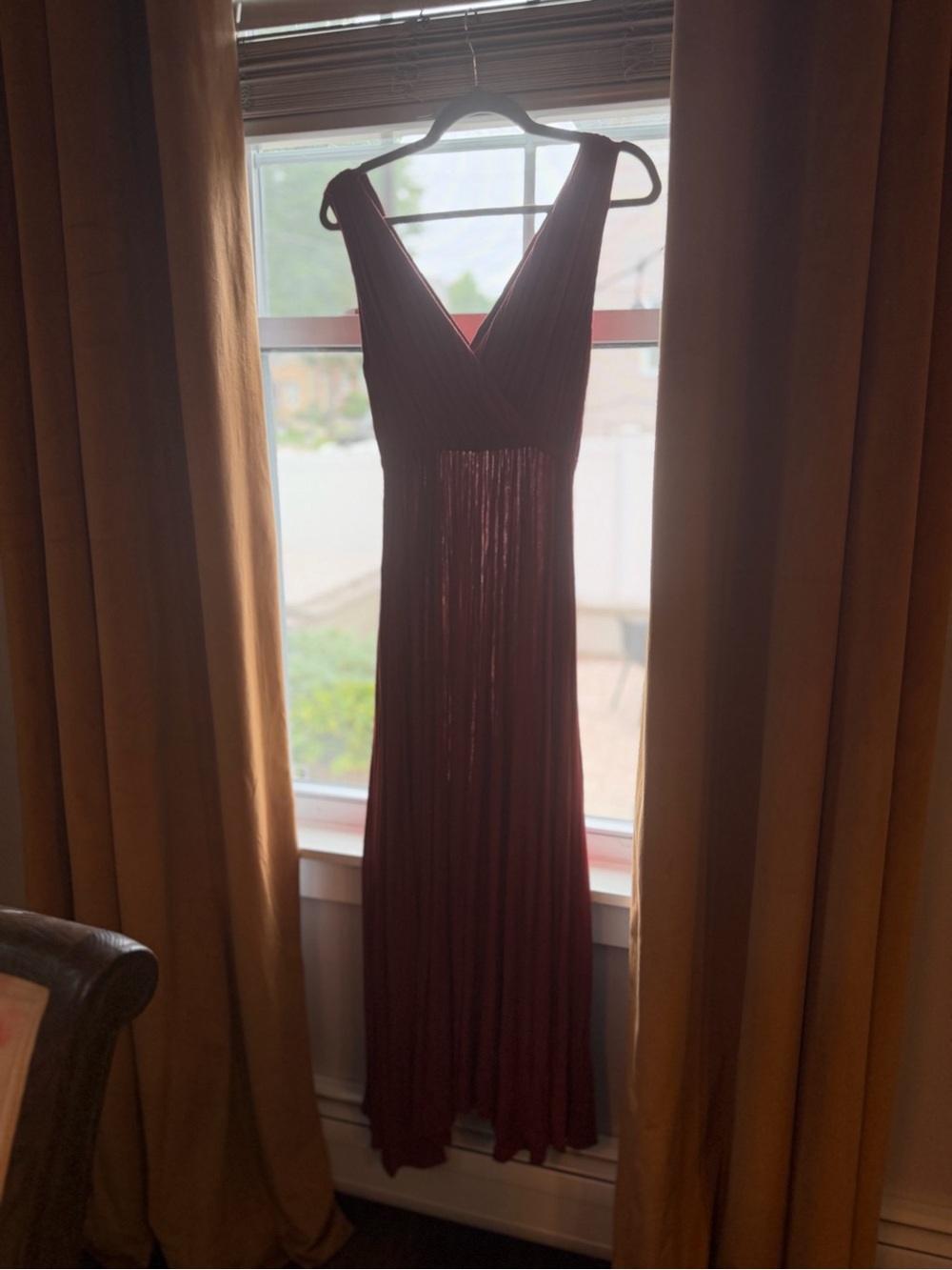 Banana Republic Wine Red V‑Neck Maxi Dress